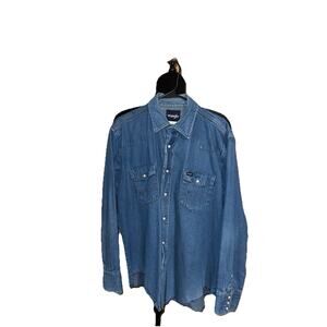 Wrangler Pearl Snap Shirt Mens XL Blue Denim Long Sleeve Work Stain On Pocket